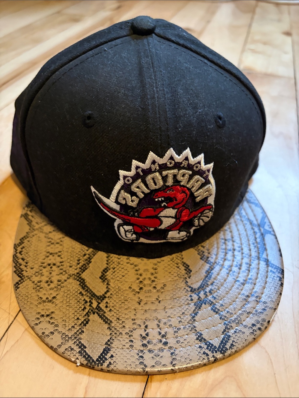 VTG Toronto Raptors NBA Fitted Hat with Snakeskin Brim - Hard Wood Classic